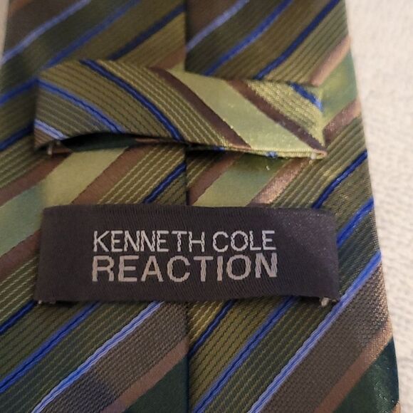 Kenneth Cole Reaction all silk tie - Picture 4 of 6